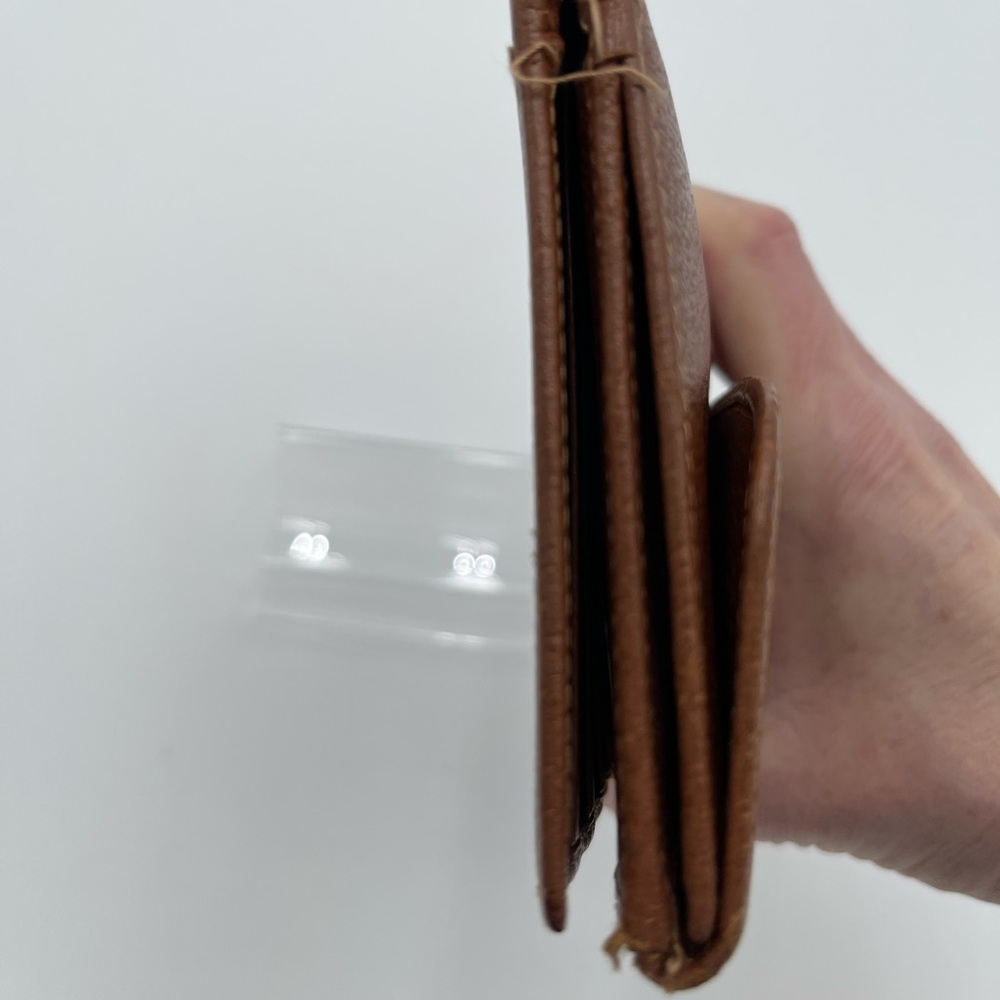 Gucci Brown Leather Wallet with Gold-Toned Closure - Picture 7 of 8